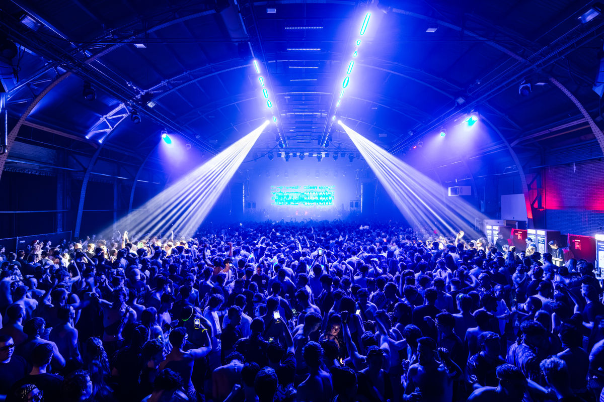 Loading... just a sec